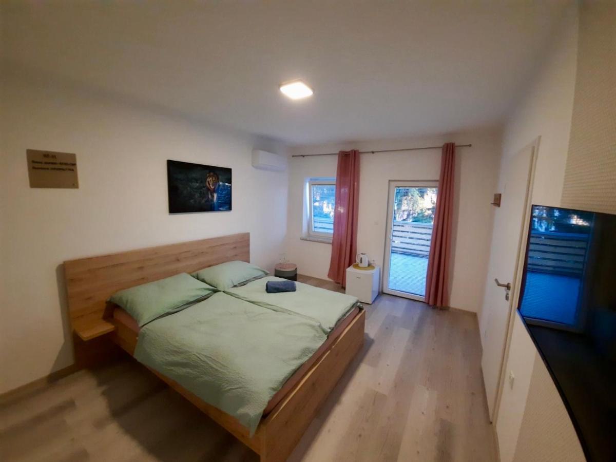 Rooms Optim Ptuj Exteriör bild