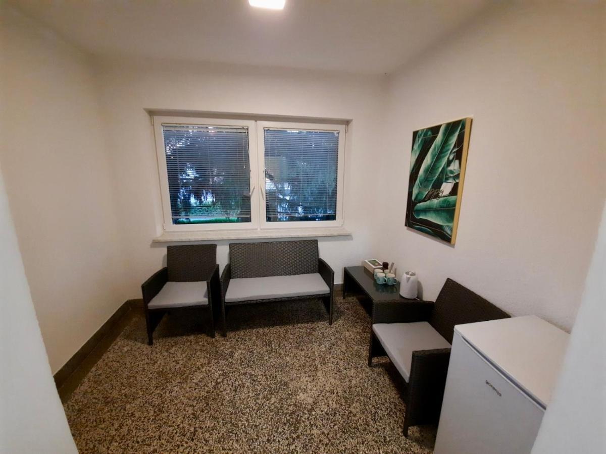 Rooms Optim Ptuj Exteriör bild