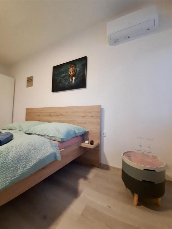 Rooms Optim Ptuj Exteriör bild