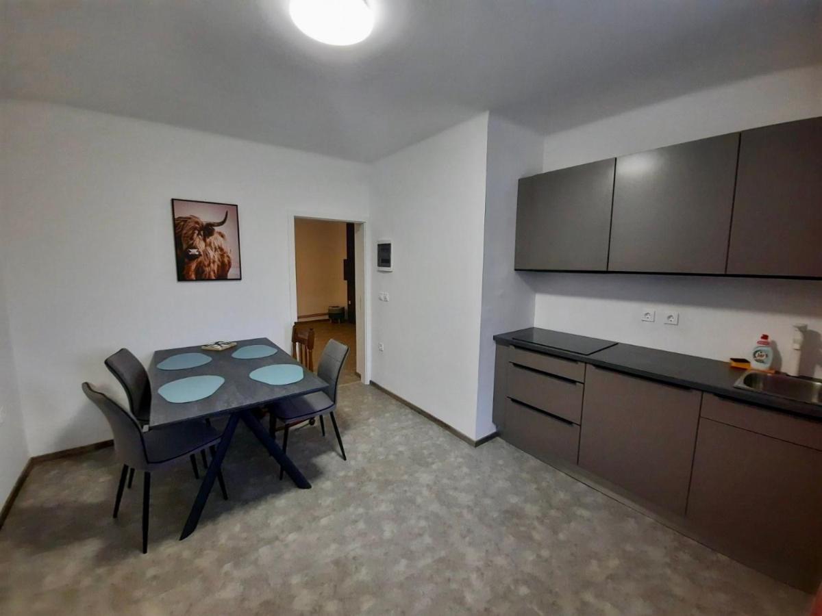 Rooms Optim Ptuj Exteriör bild